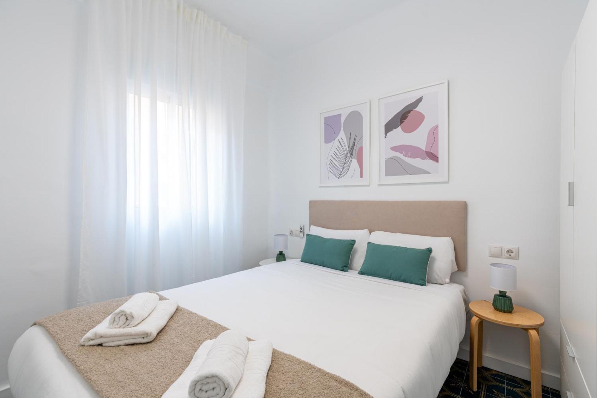 Piso Elegante Y Nuevo De 3 Habitaciones Y 2 Banos Sevilha Exterior foto